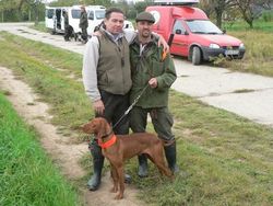 Mit den ungarischem Nationalmannschaftskapitän Dr. Jànos Gellèn bei der Weltmeisterschaft 2010 in Pozsony (Bratislava).